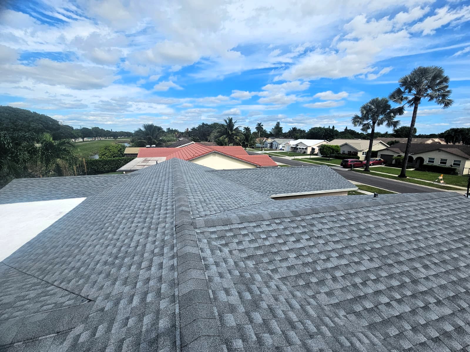 Architectural shingle roof installed on a Florida home
