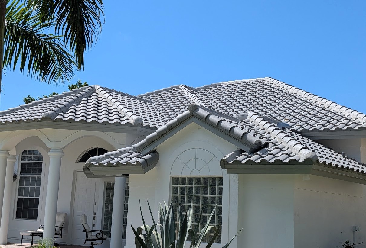 Concrete barrel tile roof in Boca Raton, Florida