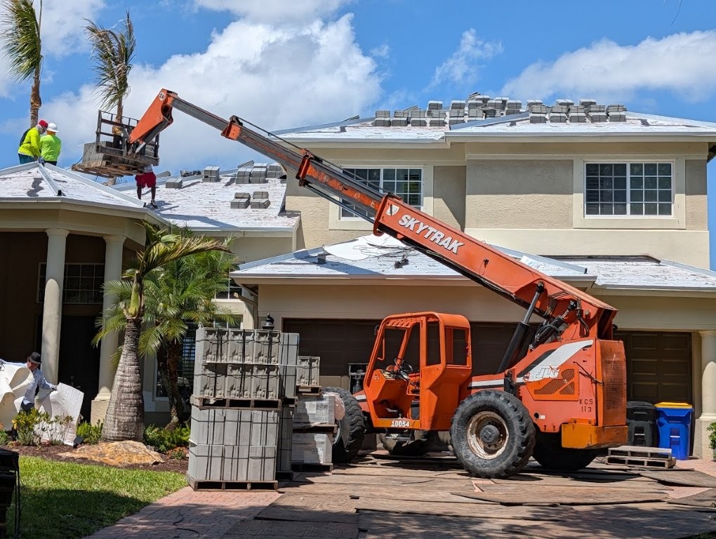 Completed roof replacement on a Florida home