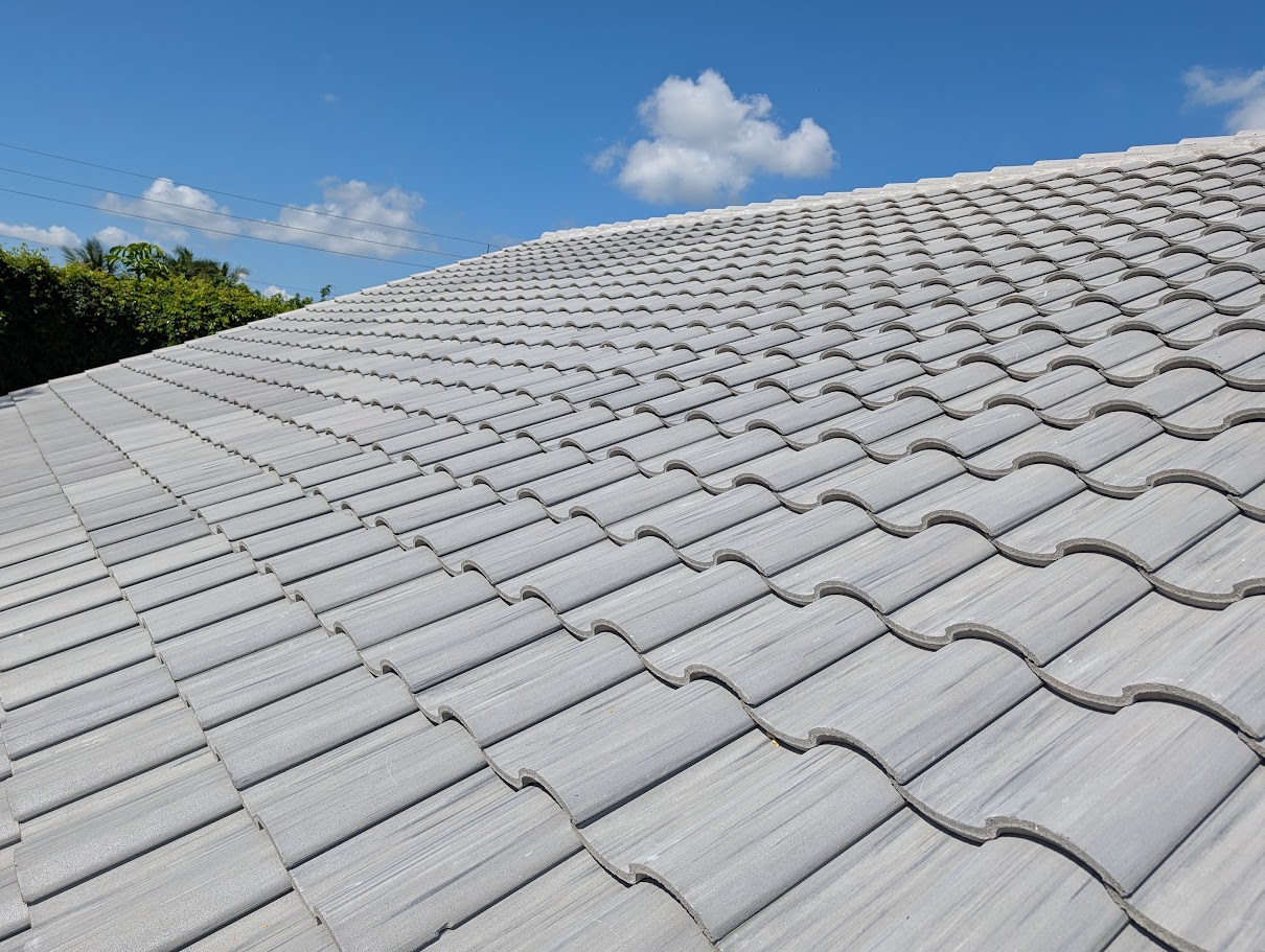Concrete barrel tile roof in Palm Beach County, Florida
